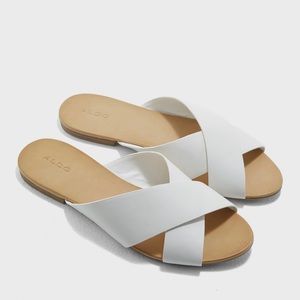ALDO - WOMEN’S WHITE CAMMILA SANDAL - SIZE 7.5
